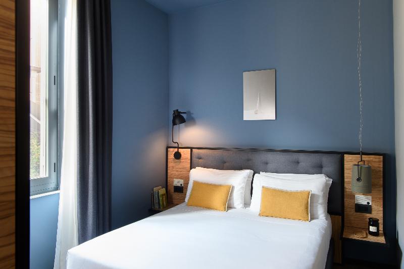 The Poet Hotel - Oda