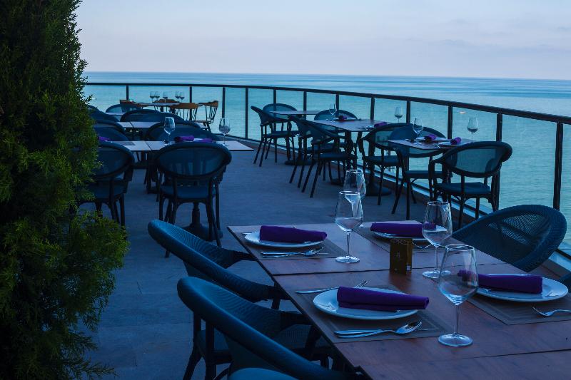Royal Comfort Hotel - Restoran