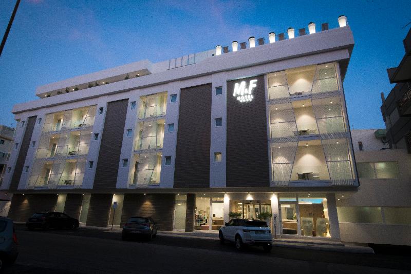 M&F Hotel - Lobi