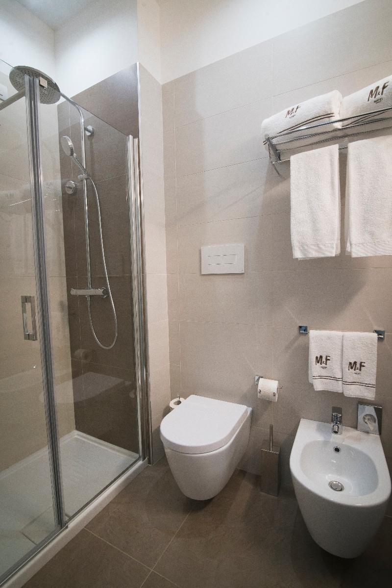 M&F Hotel - Oda