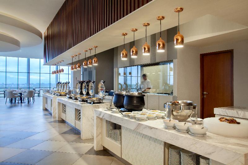 Wyndham Opi Hotel Palembang - Restoran