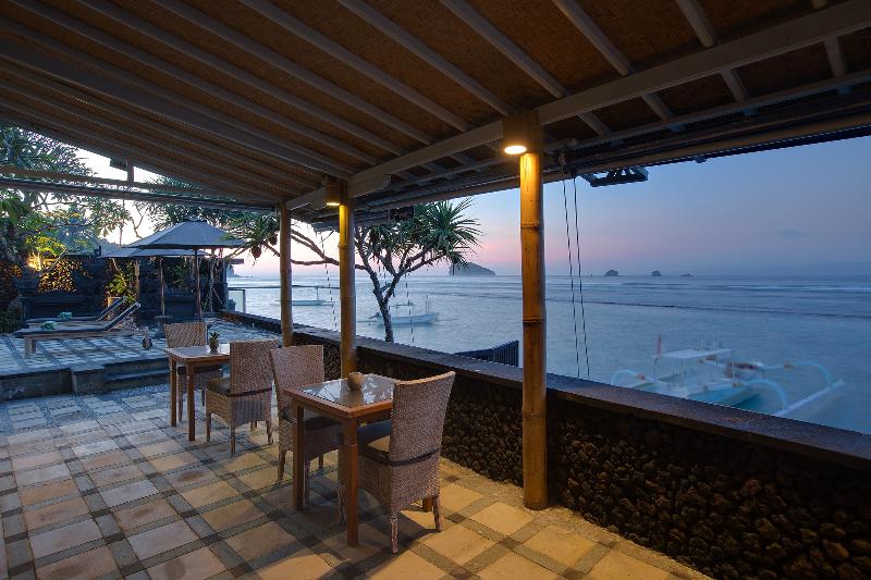 Alam Candi Dive Resort - Bar