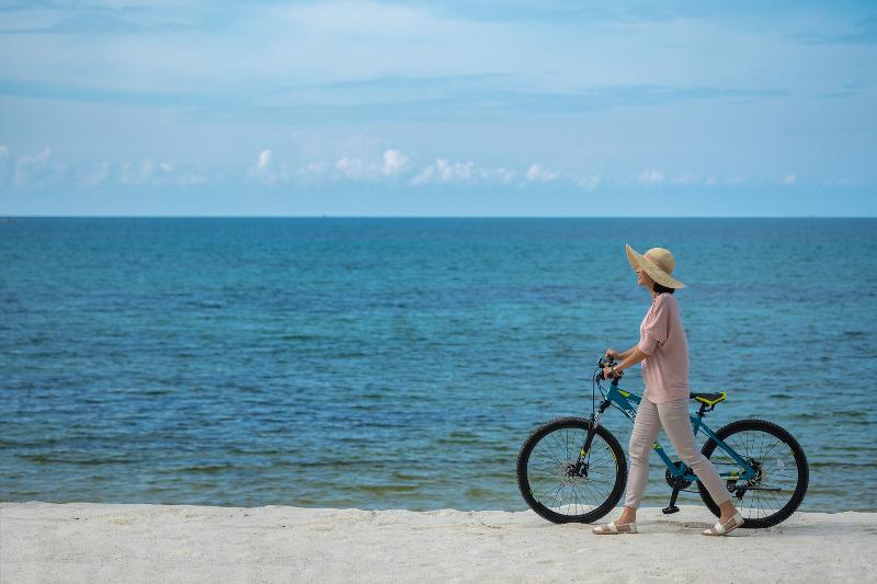 Hotel Santika Premiere Beach Resort Belitung - Plaj