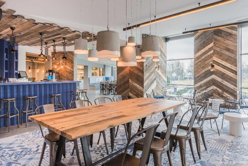 Urban Lodge Hotel - Lobi