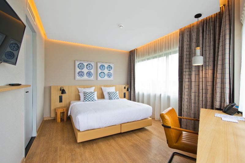 Urban Lodge Hotel - Oda