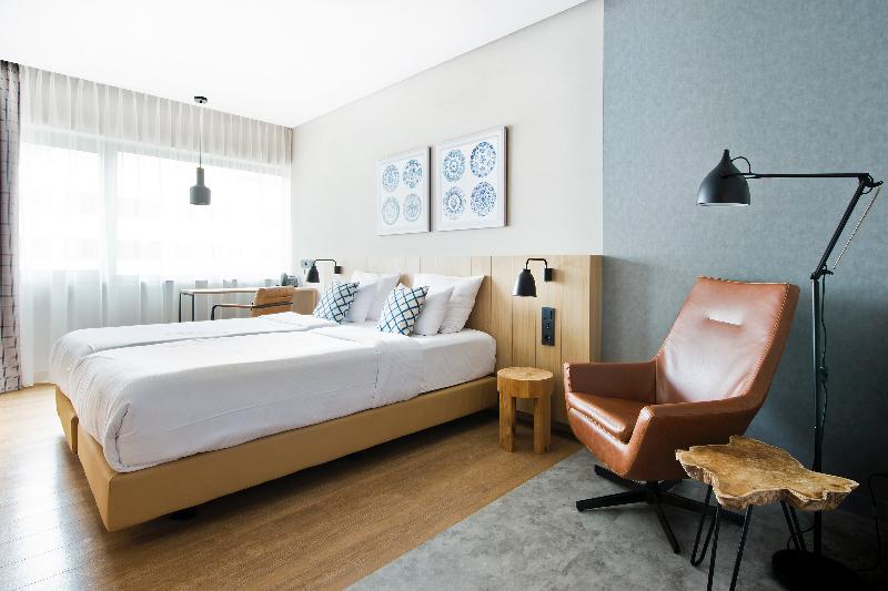 Urban Lodge Hotel - Oda