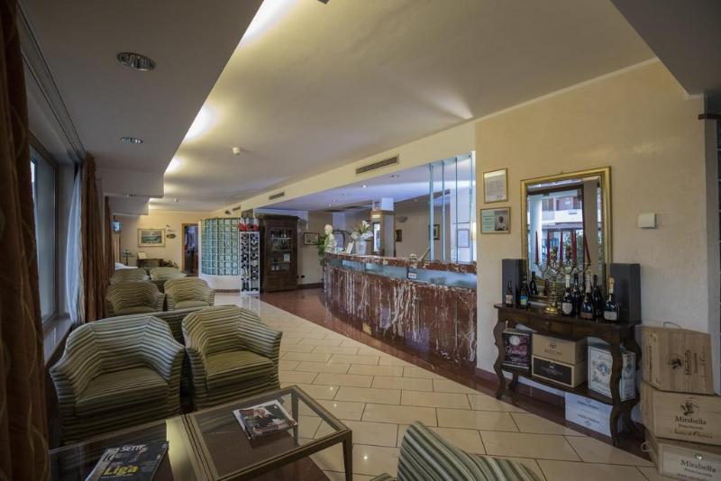 Hotel La Fonte - Lobi