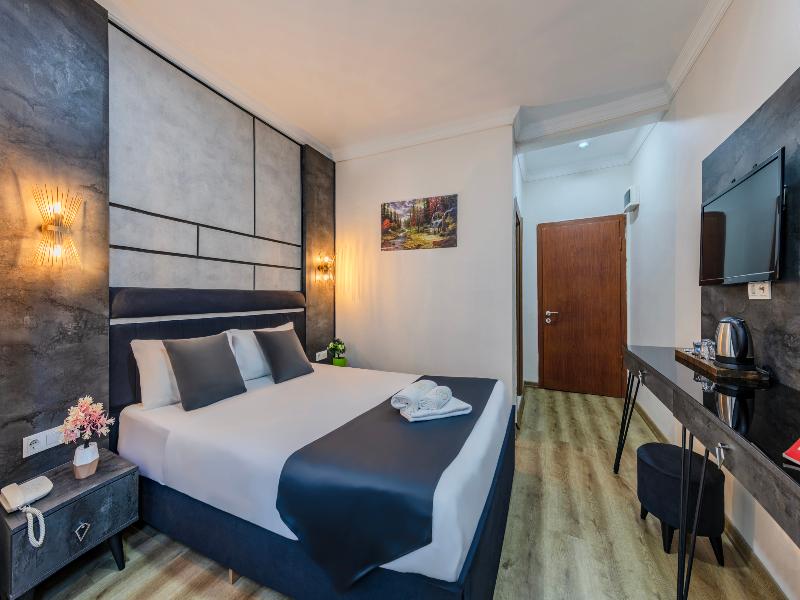 La Pazza Suites - Genel