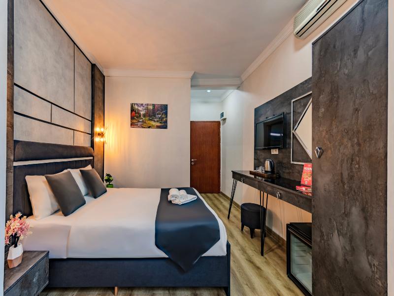 La Pazza Suites - Genel