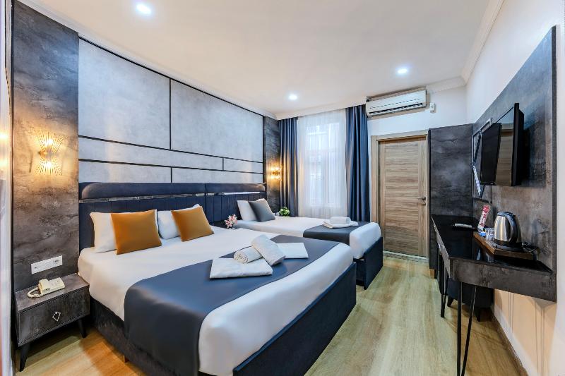 La Pazza Suites - Oda