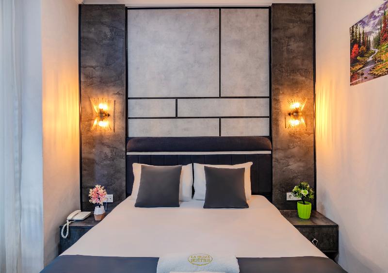 La Pazza Suites - Oda