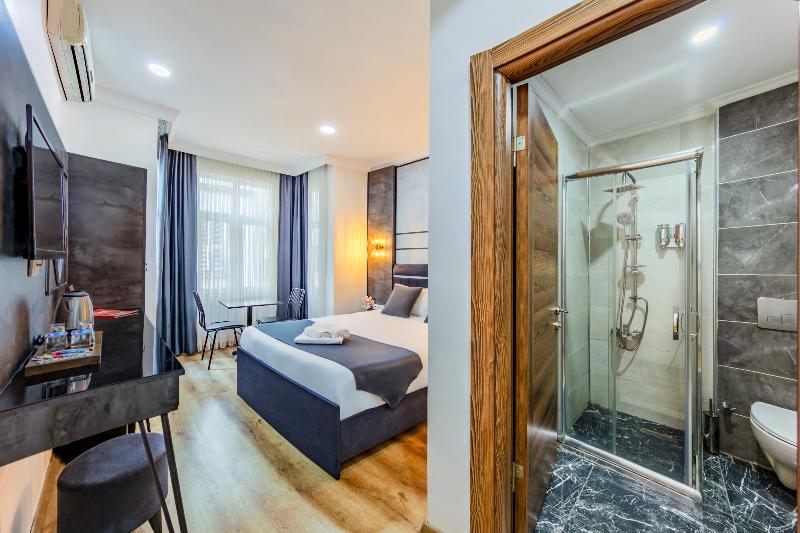 La Pazza Suites - Oda