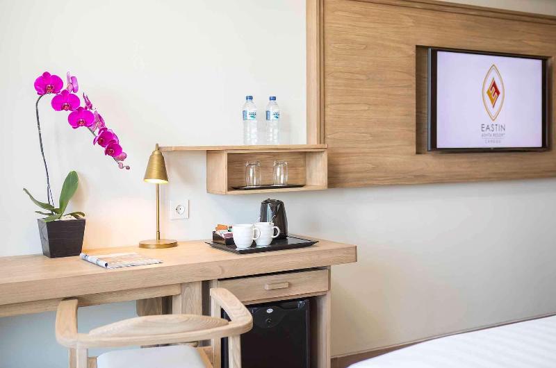Eastin Ashta Resort Canggu - Oda