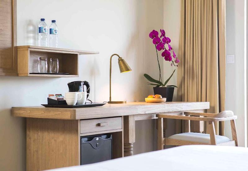 Eastin Ashta Resort Canggu - Oda