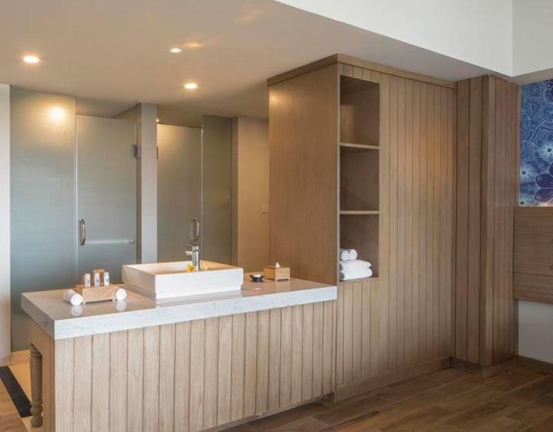 Eastin Ashta Resort Canggu - Oda