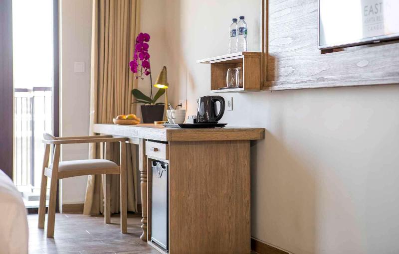 Eastin Ashta Resort Canggu - Oda