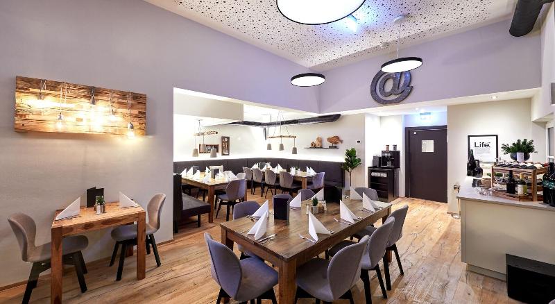Two Timez - Boutique Hotel - Restoran