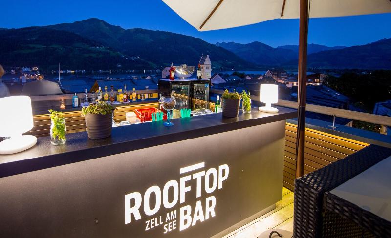 Two Timez - Boutique Hotel - Teras