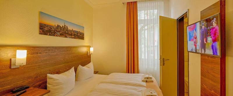 Hotel Little Paris - Oda