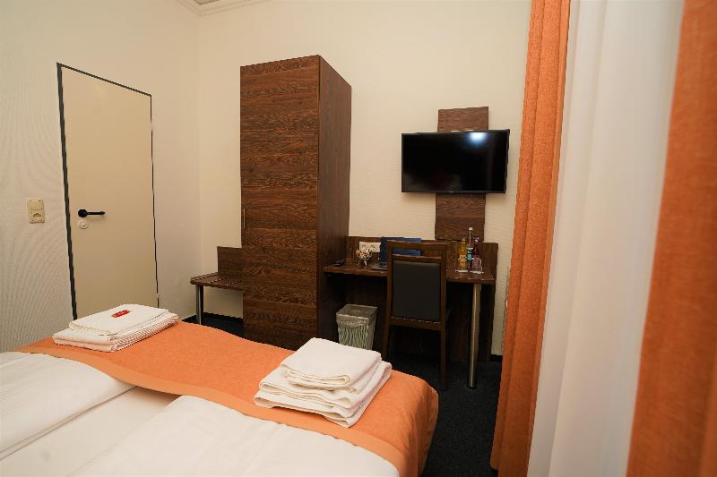Hotel Little Paris - Oda
