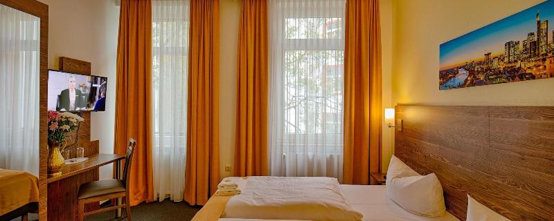 Hotel Little Paris - Oda