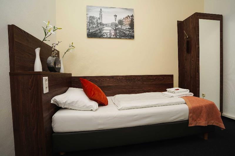 Hotel Little Paris - Oda