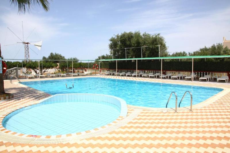 Triton Gardens Hotel - Genel