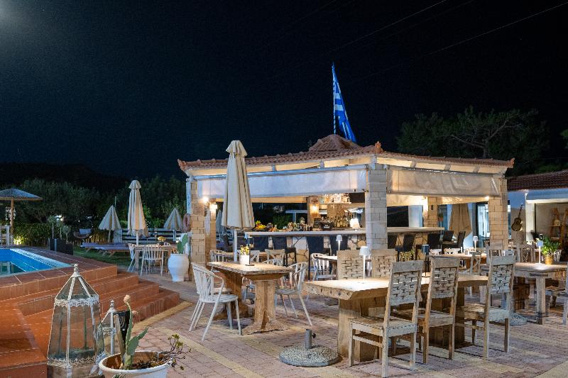 Nikos Apartments - Bar