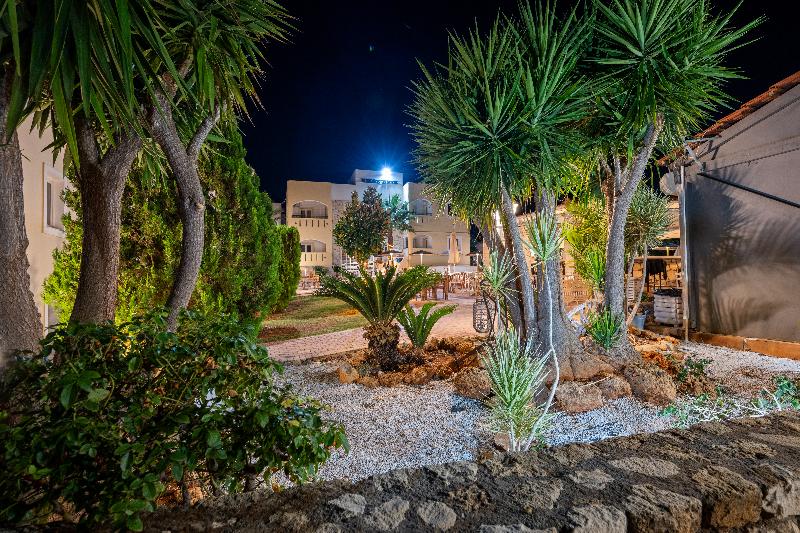 Nikos Apartments - Genel