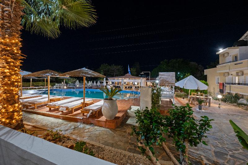 Nikos Apartments - Genel