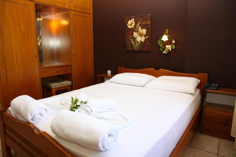 Nikos Apartments - Oda