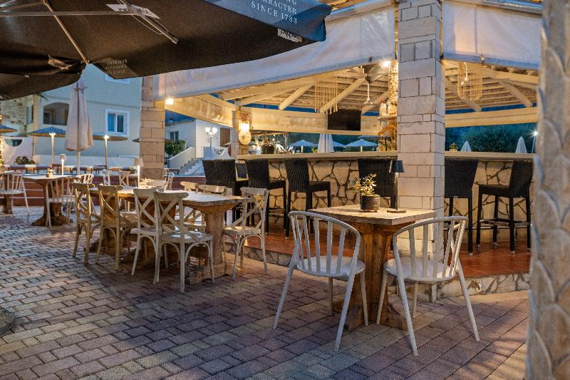 Nikos Apartments - Restoran