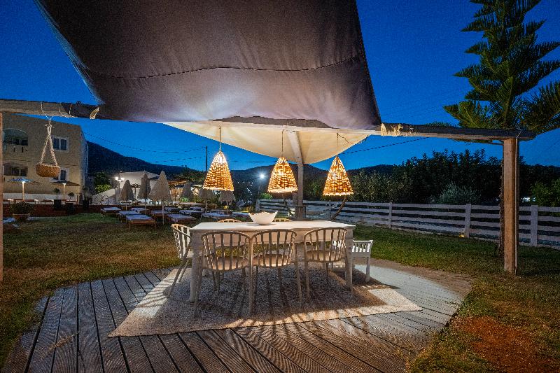 Nikos Apartments - Teras