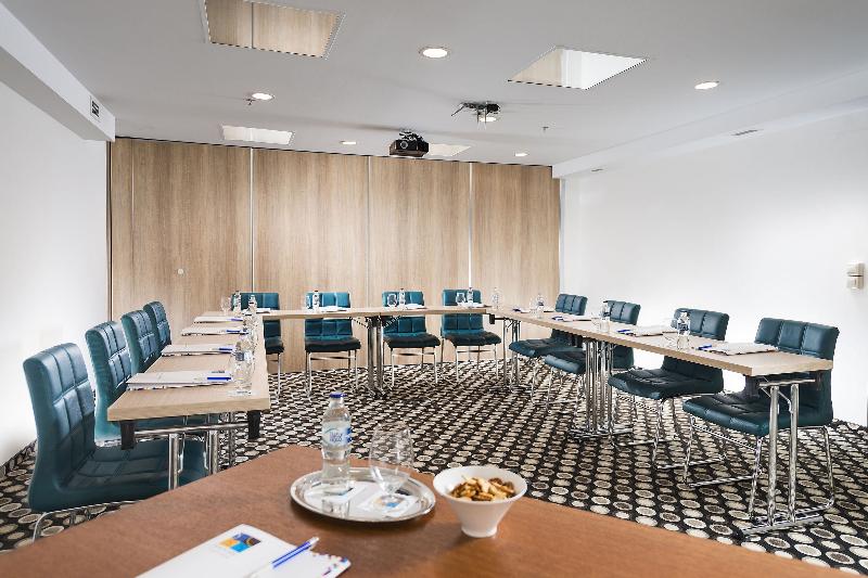 Bo33 Hotel Family and Suites - Toplantı