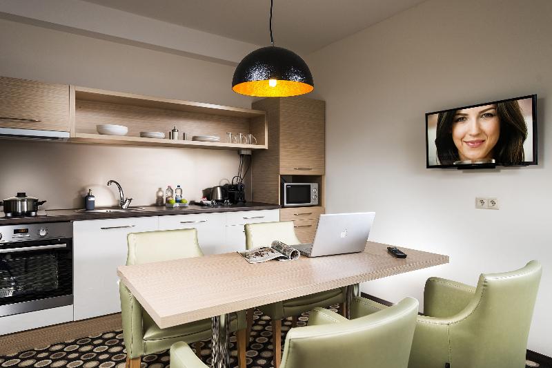 Bo33 Hotel Family and Suites - Oda