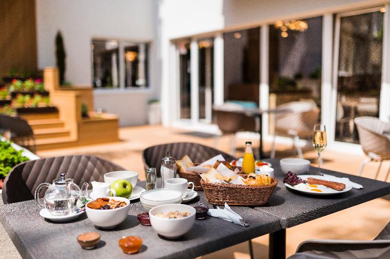Bo33 Hotel Family and Suites - Teras