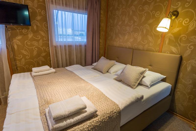 Grand Jules Boat Hotel Budapest - Oda