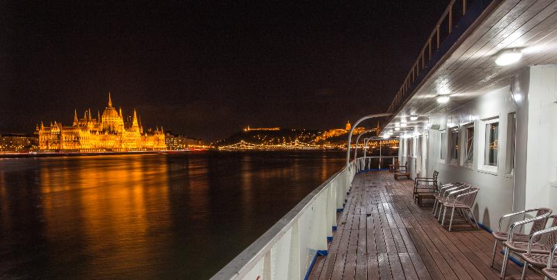 Grand Jules Boat Hotel Budapest - Teras