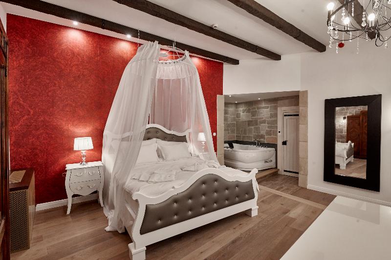 Maison Bistro & Hotel - Oda