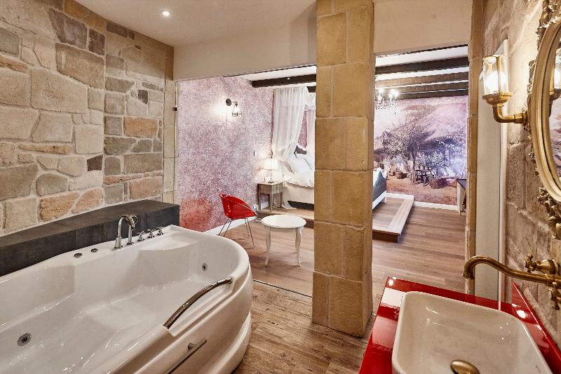 Maison Bistro & Hotel - Oda
