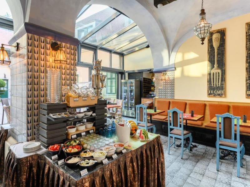 Maison Bistro & Hotel - Restoran