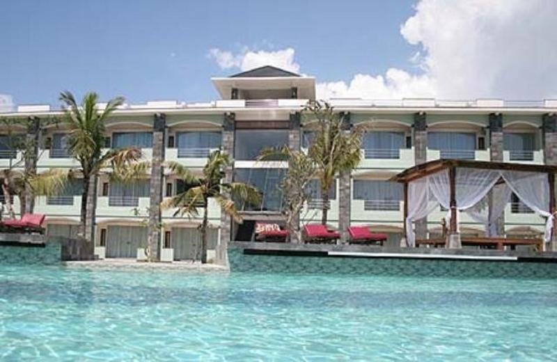 Alit Beach Resort and Villas - Oda