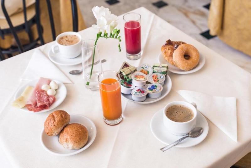Raeli Hotel Floridia - Restoran