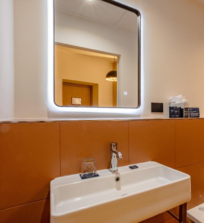 9Hotel Cesari - Oda