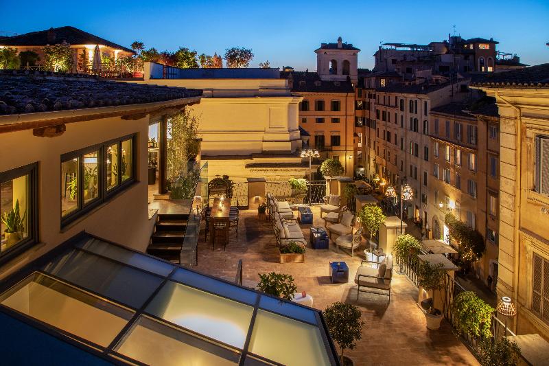 9Hotel Cesari - Teras
