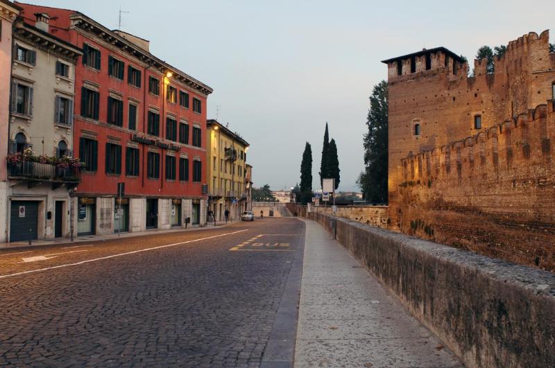 Verona House Aparthotel - Genel