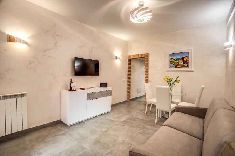 Tritone Top House - Oda
