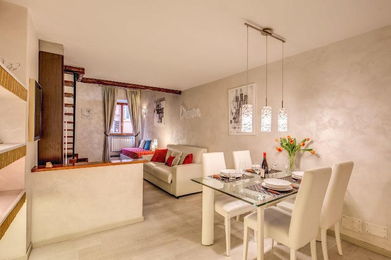 Tritone Top House - Oda