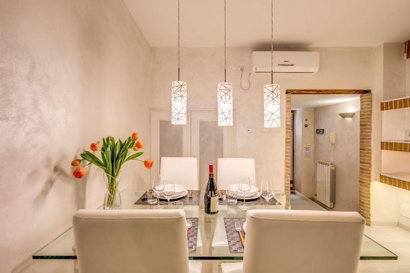 Tritone Top House - Oda