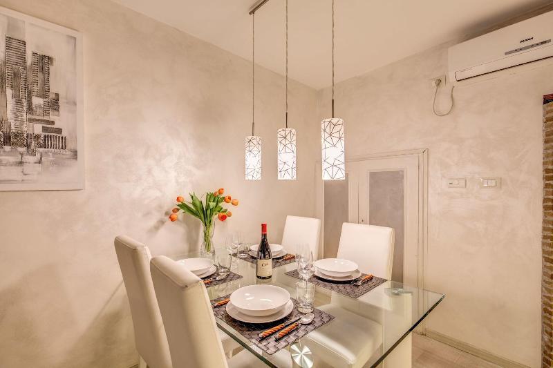 Tritone Top House - Oda